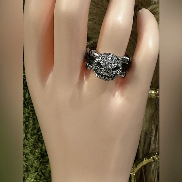NIB-Jack Skellington Rhinestone Ring (6, 8 and 9) - Picture 5 of 6